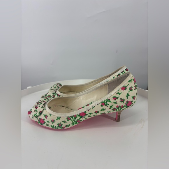 Vintage Betsey Johnson Rose Pin Up Floral Kitten Heels w/ Bow Cream Green Pink 7 - Picture 1 of 5